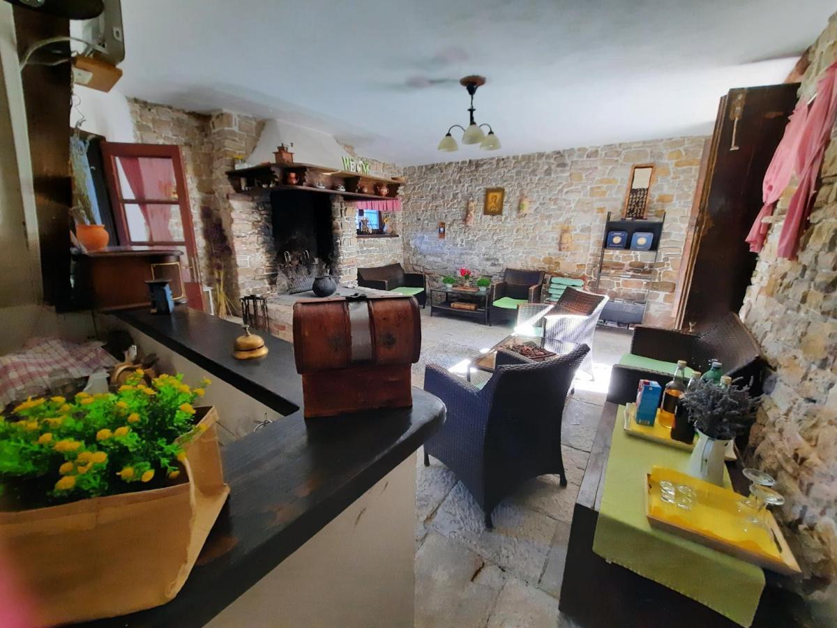 Bed & Breakfast Antico Motovun Buitenkant foto