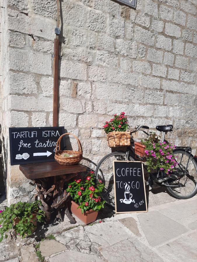 Bed & Breakfast Antico Motovun Buitenkant foto